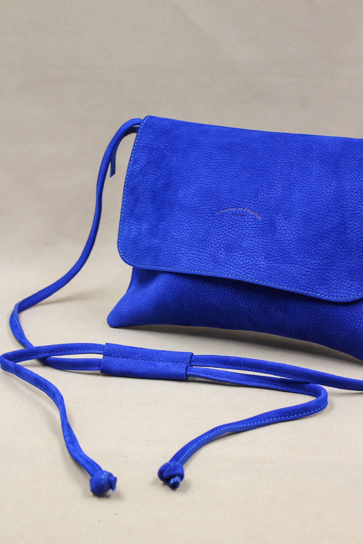 Pochette signature cuir nubuck handmade artisanal