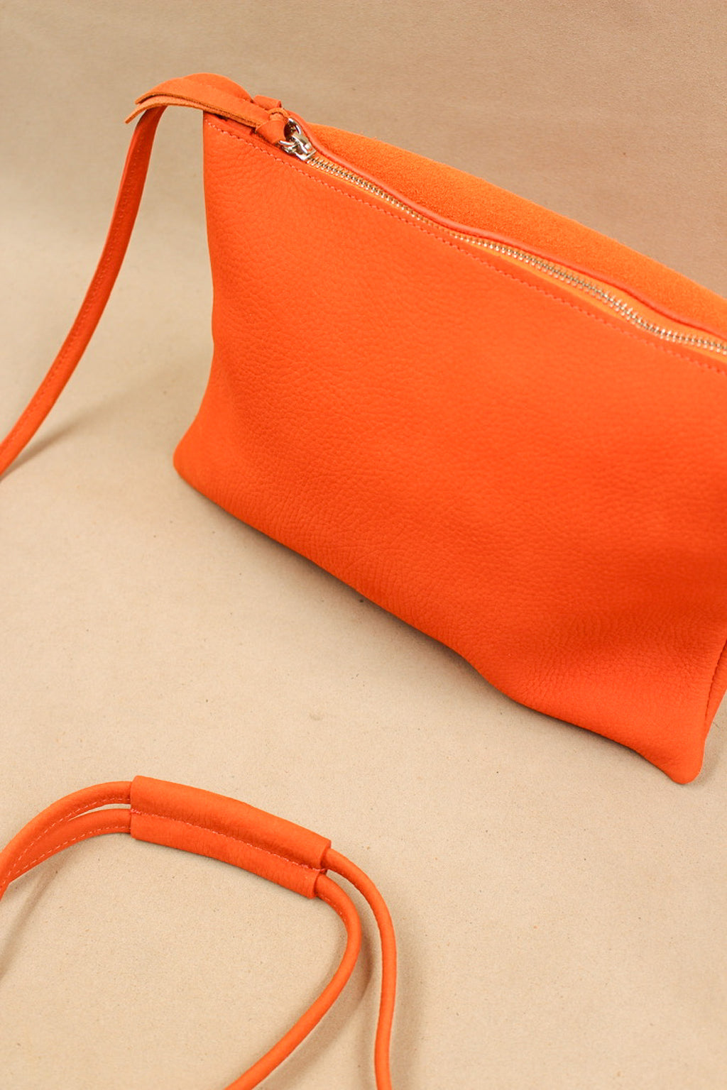 Cuir travaillé pochette compact fabrication française
