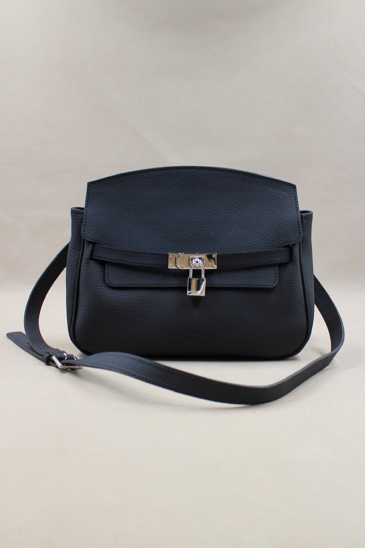 Grande pochette bandoulière cuir grainé noir
