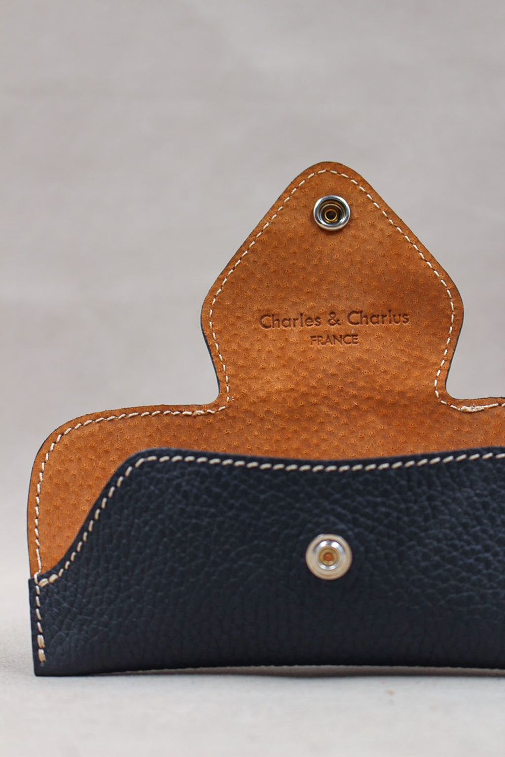 Étui à lunettes cuir grainé bleu marine